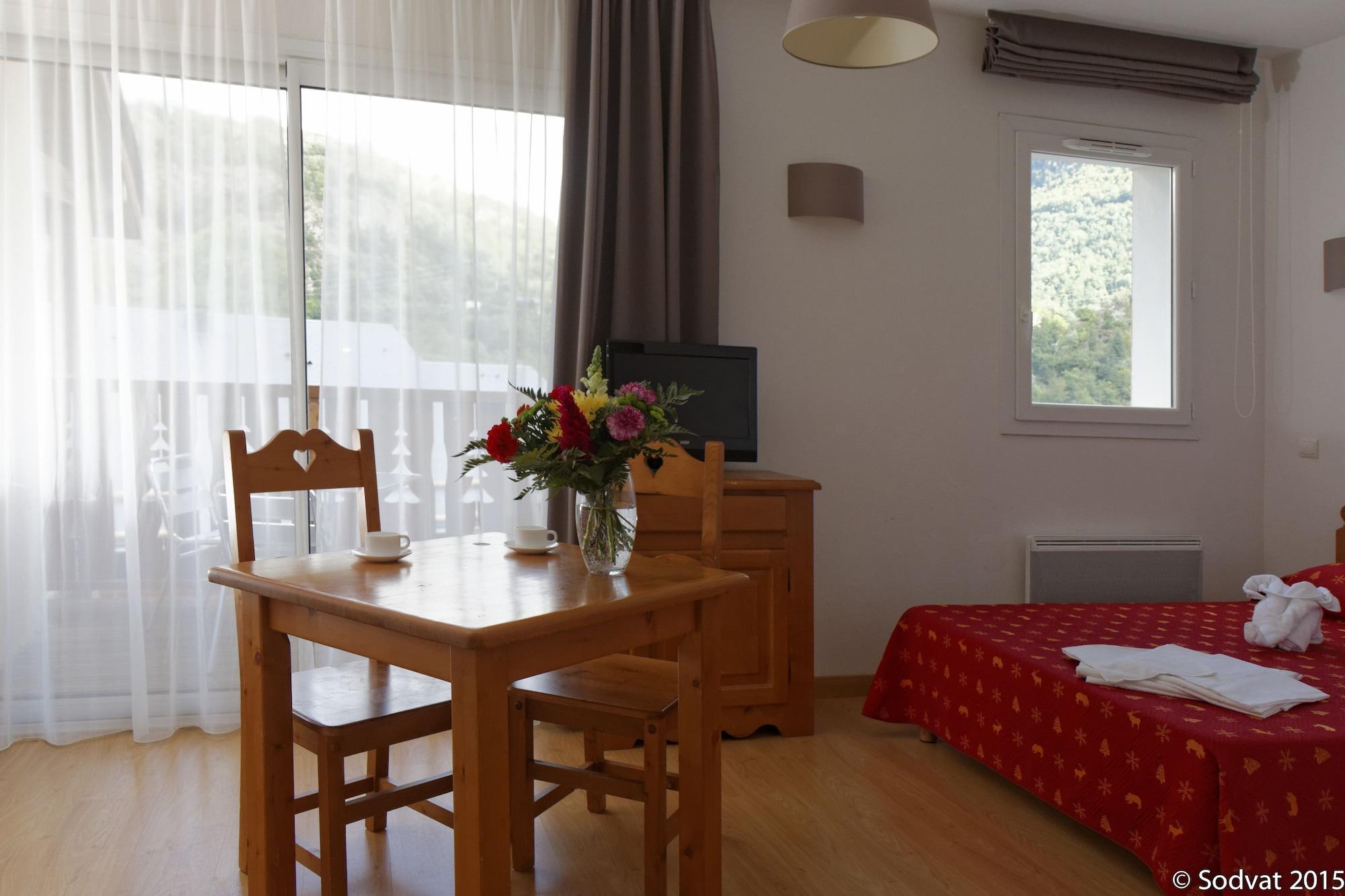 Domaine de la Vallée d'Ax Aparthotel